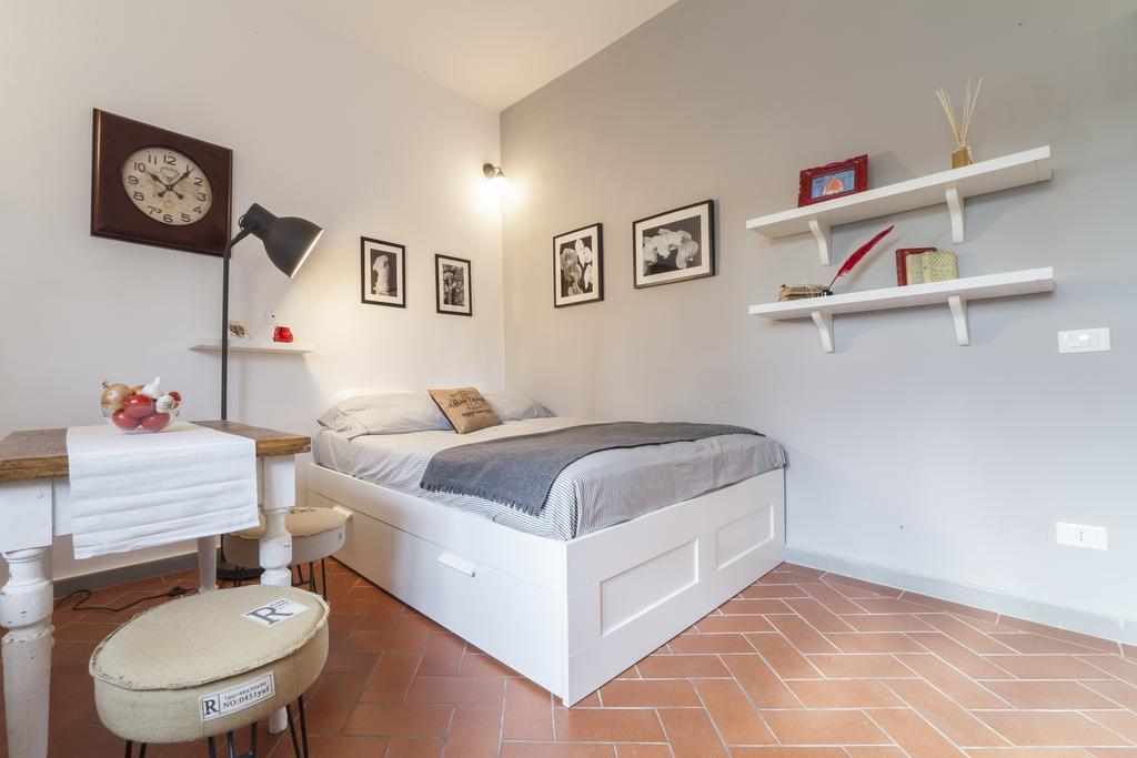 Central Pitti Studio Flat Florencia Exterior foto